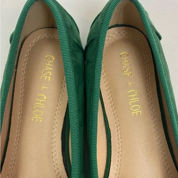 BEAUTIFUL SUEDE FLATS WITH BLING    NEW IN BOX - Picture 10 of 11